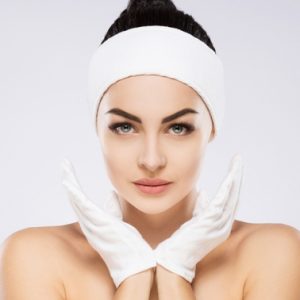 Cosmetology, Ultrasonic, mechanical or combined cleaning or peeling of the face in the beauty salon